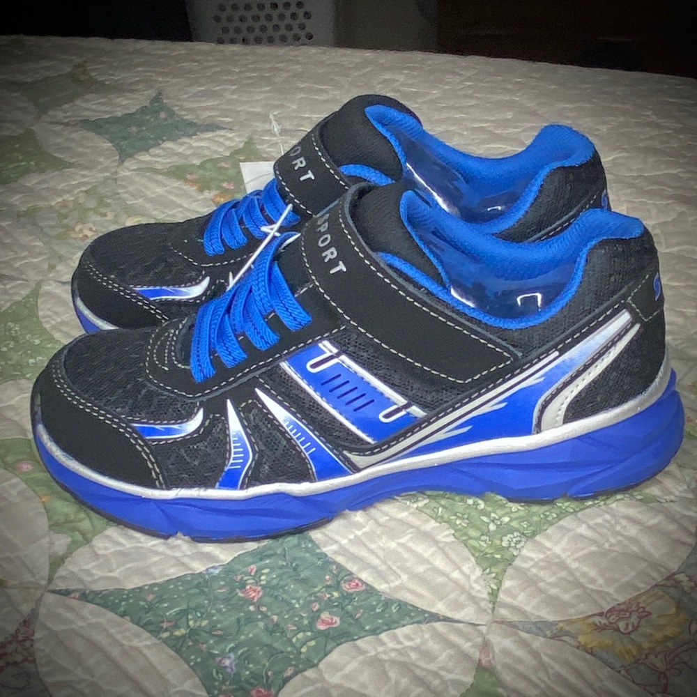 SPORT Boys Leather Athletic - NWT -Size 3